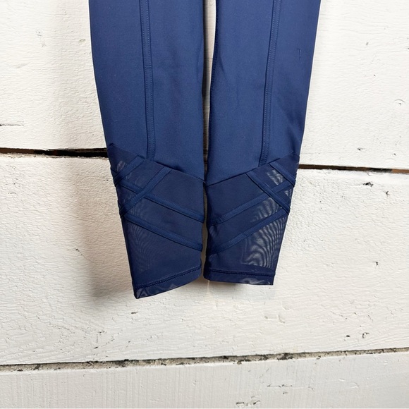 Lily Pulitzer luxletic weekender high rise leggings size small navy - Picture 7 of 8